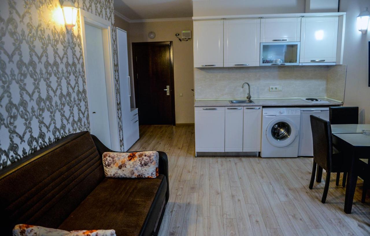 Black Sea Towers Batumi Luaran gambar